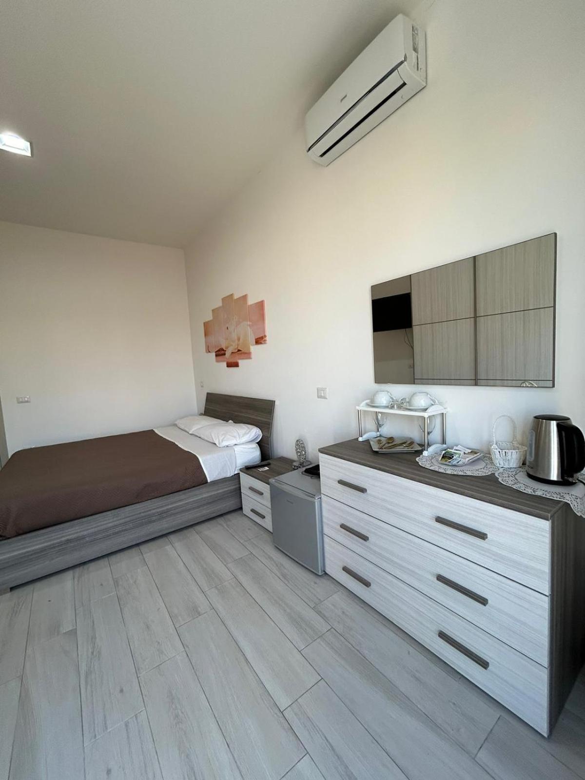 Vanilla Rooms 2 卡利亚里 外观 照片